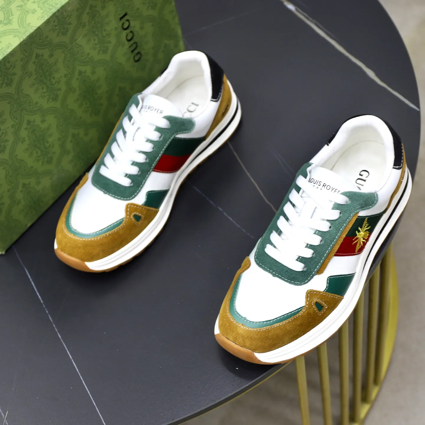 Ex-factory price: 400💰🙅‍♂️🙅‍♂️🙅‍♂️ Brand: GUCCI Standard code: 38-44 (45 customized) Grade: Same as the official website Material: Original material splicing Comfortable and breathable sheepskin lining Lightweight and wear-resistant sports outsole Style category: Men's fashionable casual shoes Running sneakers Distinguished luxury brand elements Top luxury Color: actual picture color